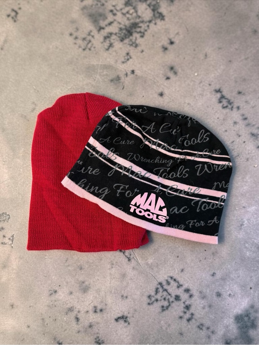 🫶🏻 Mac Tools & Red Beanie Set